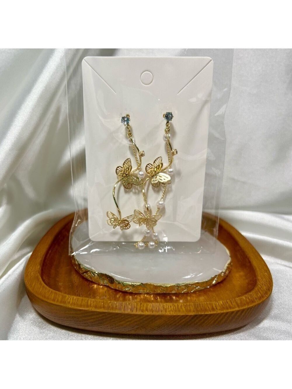 Butterfly Pearl Dangle Earrings
